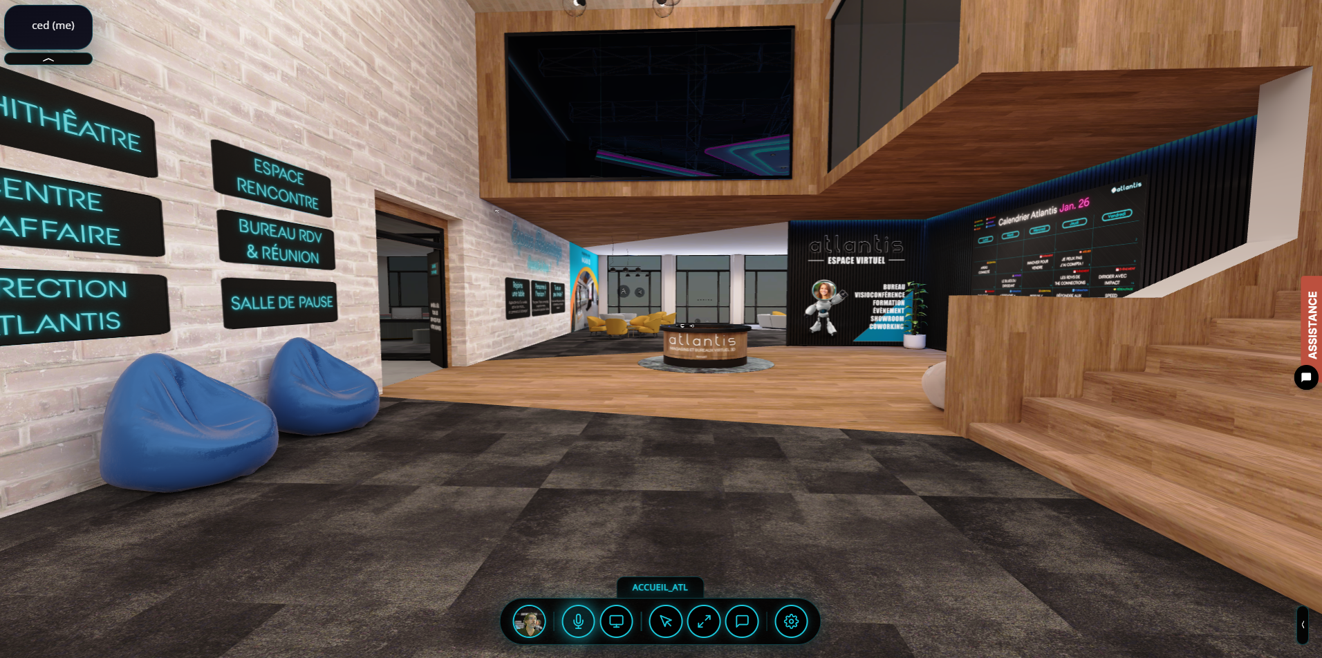 Hub ATLANTIS avec membres qui naviguent entre les espaces virtuels et recommandent des produits